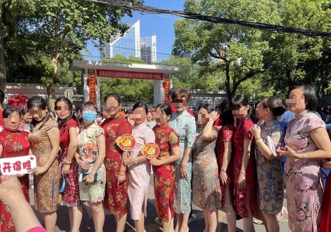 再见,湖人!斯玛特来了,火箭暗爽