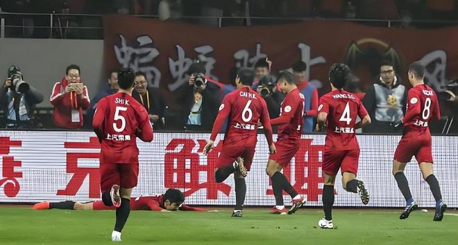 告别76人!沃特福德1年290万美元加盟鹈鹕:上季曾单场轰20+17+10