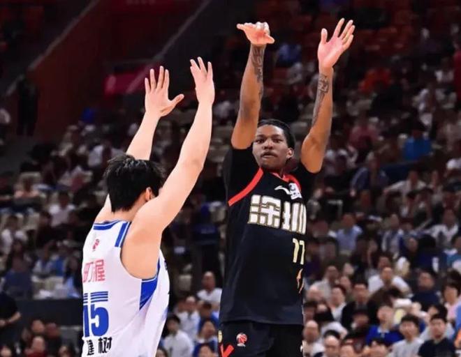 首胜！骑士3人20+拒篮网22分逆转 哈登8中1准三双米切尔22分