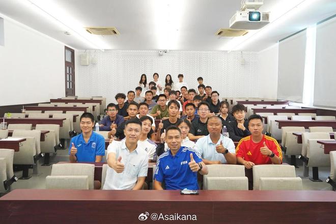 中国男篮大换血！2大核心离队，徐杰，张镇麟的机会来了
