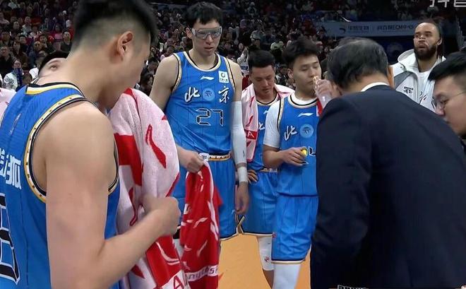 西蒙尼疯狂抓头!25岁李刚仁无视4人:轰20米世界波 斩获全场MVP