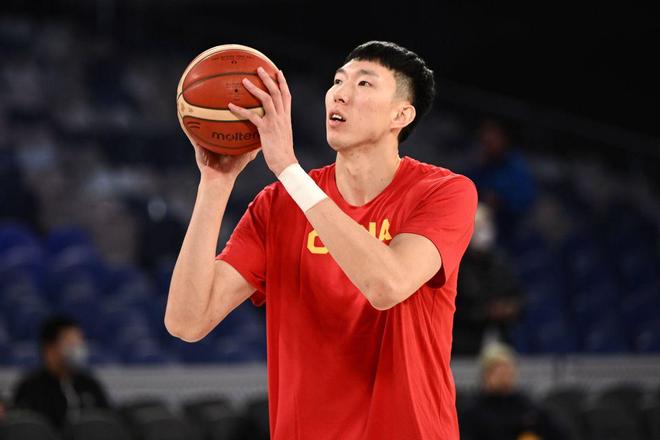 美媒晒SGA荣誉直言不以成败论英雄!美记建议今夏追扬尼斯组三巨