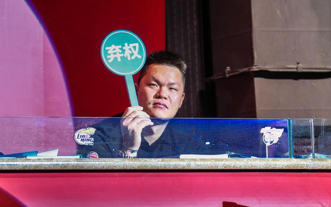 斯坦丘进球后 李国旭战术失误！申花最不怕对攻 球迷罕见提前退场