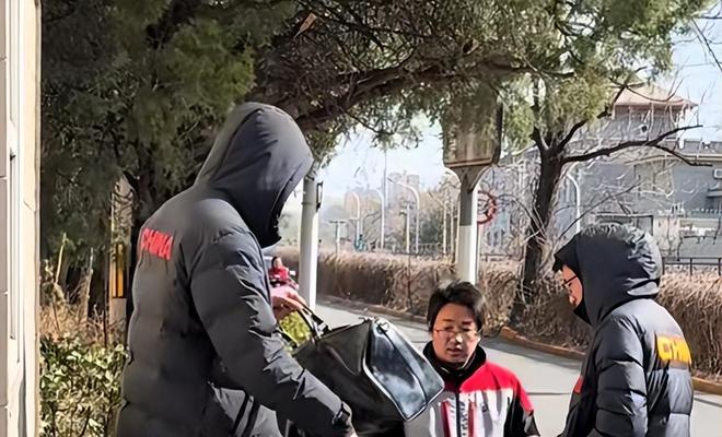 微信回应iPhoneDuo不适配:可以让开发者等,但别让用户等!